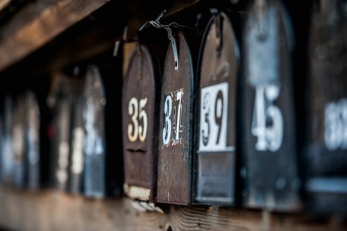 Beyond Mail Forwarding: Virtual Mailbox Services for the Digital Nomad